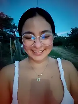 Lily-o online show from November 5, 10:48 pm