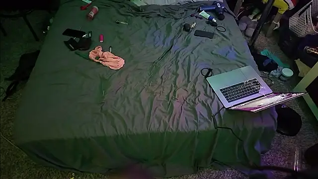 Triggerhappycj100 online show from March 28, 4:01 am