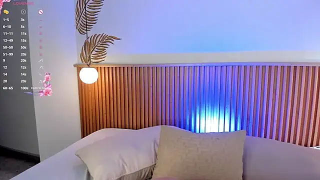 Valleriie  online show from October 17, 3:48 pm