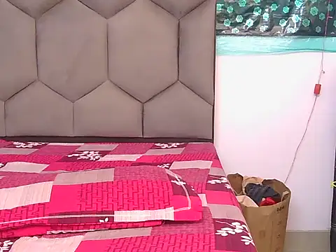 Diyaa Singh online show from March 26, 6:15 am