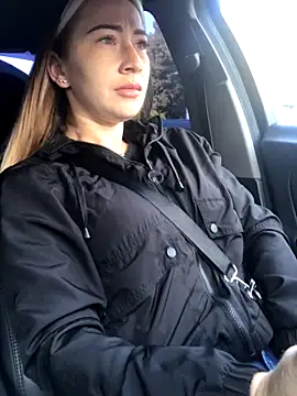 Reina Cummings online show from September 15, 5:05 am