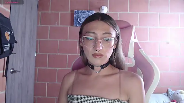 Snapshot of Andrea_camilaaa chatting on October 1, 3:28 pm Andrea camilaaa online show from October 1, 3:28 pm