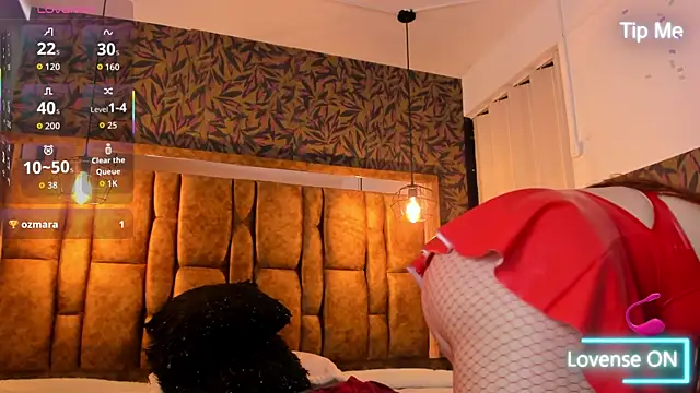 Isa Thompson   online show from November 20, 1:01 pm