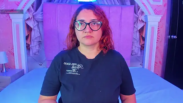 mishell lovely online show from February 3, 12:54 pm