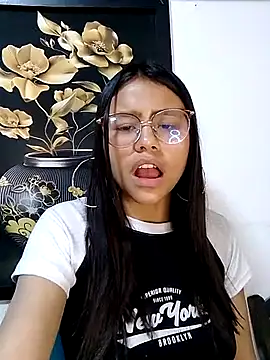 SofieLove 01 online show from December 21, 9:35 am