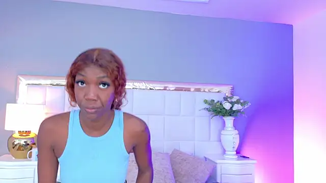 MadeleineHocker online show from October 20, 1:58 pm