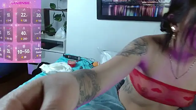 hellenngp online show from December 19, 10:02 pm