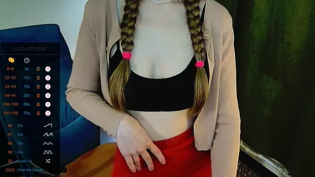 Snapshot of _Goldilocks_ chatting on September 19, 9:08 am  Goldilocks  online show from September 19, 9:08 am