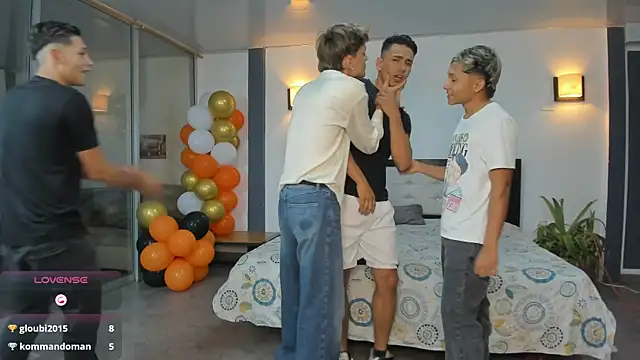 Bisexlifehot   online show from November 22, 11:29 pm