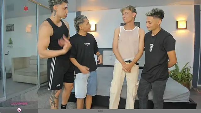 Bisexlifehot   online show from November 20, 11:17 pm