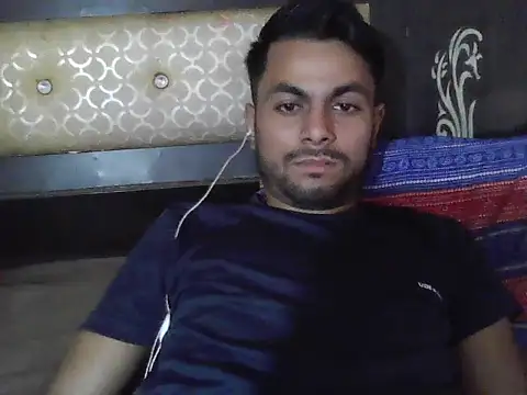 ursdreamperson online show from November 29, 9:57 am