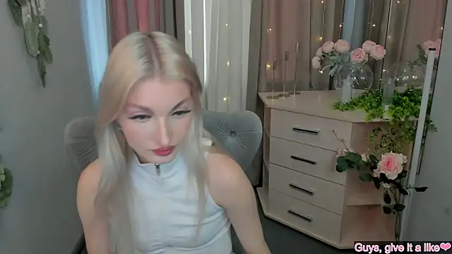 Sarrah blush online show from September 18, 8:13 am