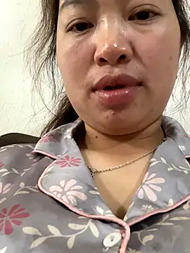 Snapshot of Nhung584 chatting on September 9, 5:29 am Nhung584 online show from September 9, 5:29 am