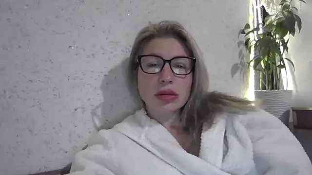 fox red lady7 online show from November 18, 9:16 pm