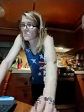 Snapshot of bb_empress chatting on September 18, 10:08 pm bb empress online show from September 18, 10:08 pm