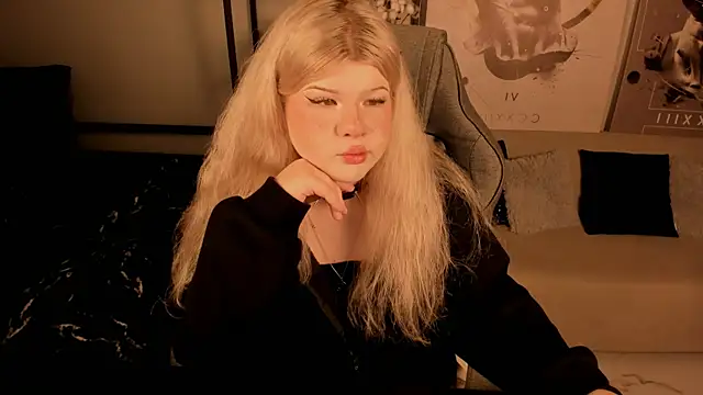 Snapshot of LilithNelson chatting on October 7, 5:28 pm LilithNelson online show from October 7, 5:28 pm