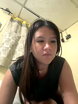 Oliviawatson1 online show from December 20, 11:53 pm