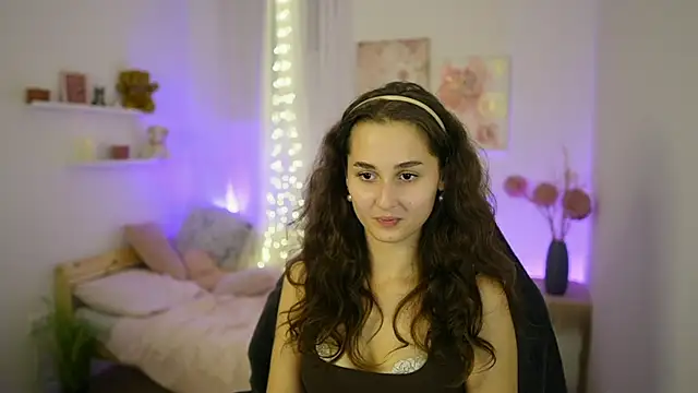 Snapshot of Annita_Grey chatting on October 18, 7:04 pm Annita Grey online show from October 18, 7:04 pm