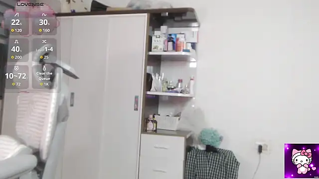 Suzie Wet Cave online show from April 25, 1:41 pm