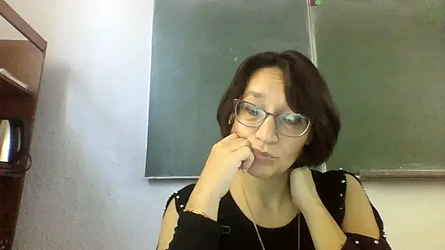 Moon Janis online show from September 18, 5:39 am