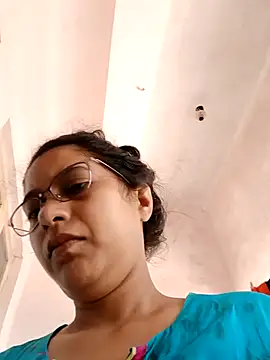 Snapshot of thanusi_2 chatting on September 30, 5:13 am thanusi 2 online show from September 30, 5:13 am