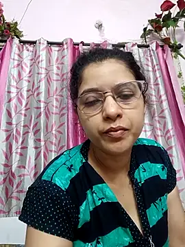 Snapshot of thanusi_2 chatting on September 9, 3:56 pm thanusi 2 online show from September 9, 3:56 pm
