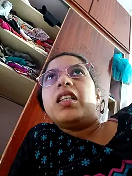 Snapshot of thanusi_2 chatting on September 22, 2:37 pm thanusi 2 online show from September 22, 2:37 pm