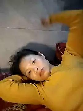 LinhNa999 online show from December 16, 12:00 pm