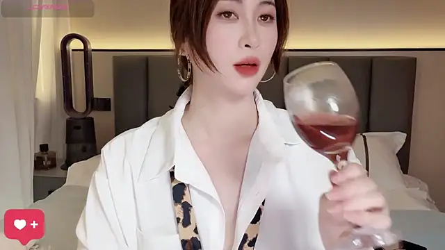 wuyueaini online show from April 20, 6:27 am