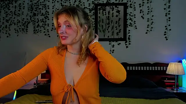 Ariana Spring online show from September 18, 2:48 pm