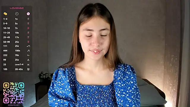 LynetteDanley online show from October 19, 4:53 pm