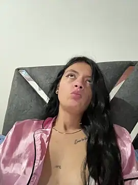 LiaCollings online show from March 25, 2:20 pm