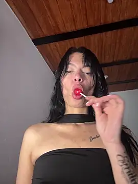 LiaCollings online show from June 4, 6:12 pm