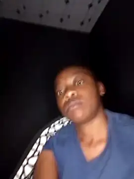 sexyhotchic93 online show from October 27, 11:54 pm