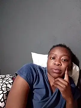 sexyhotchic93 online show from October 29, 12:04 am