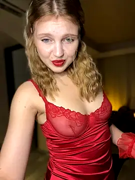 Emaline Fane online show from October 30, 7:59 pm