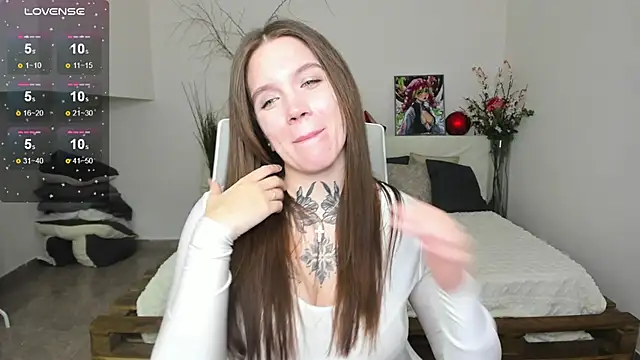 Luna Ver online show from October 13, 10:07 am