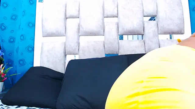 AmbarSmit online show from September 16, 5:04 am