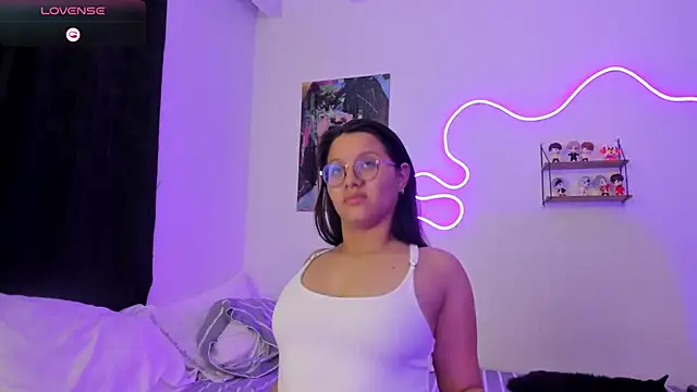 Dilan and Mia online show from November 16, 10:54 pm