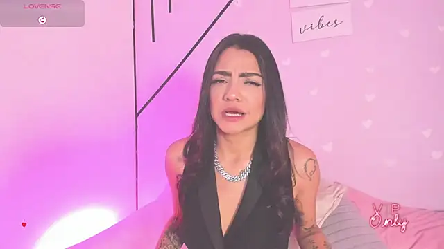 MiahCornell  online show from February 27, 10:09 pm