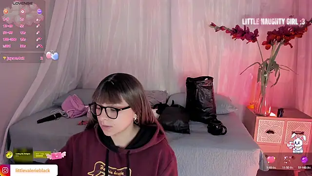 Aurora blaack online show from October 17, 4:37 am