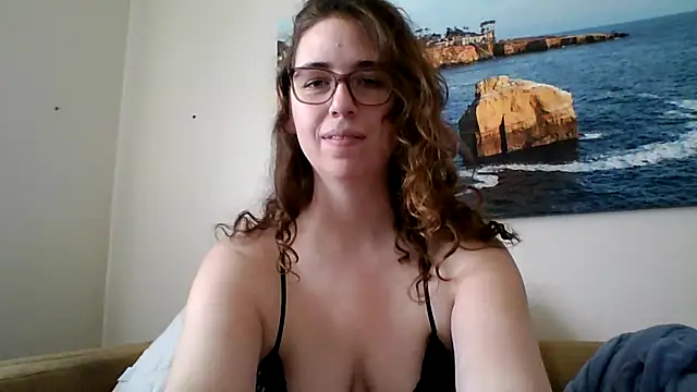 sweetsocalgirl online show from March 6, 9:21 pm