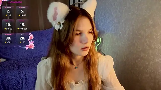 Snapshot of Nika_OMG chatting on October 3, 8:25 pm Nika OMG online show from October 3, 8:25 pm