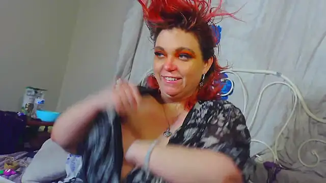 g0lden are0las89 online show from March 4, 12:23 pm