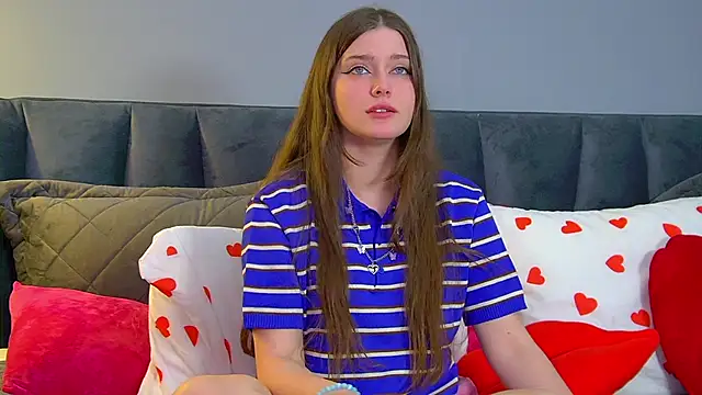 JessicaJewells online show from February 28, 6:24 am