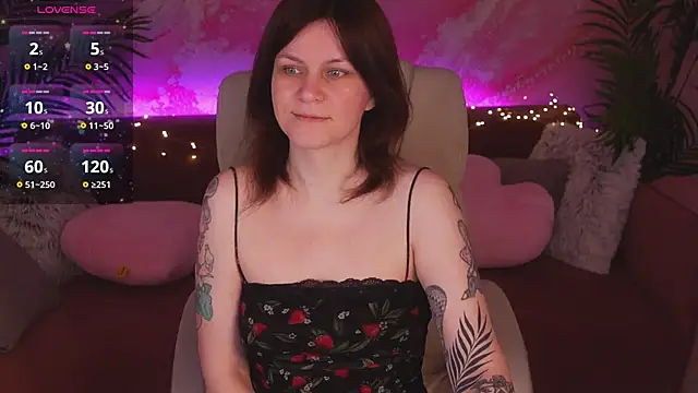 TinaMelt online show from April 12, 6:43 pm