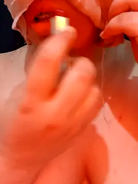 Queen-15 online show from April 21, 2:51 am