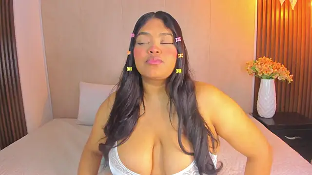 RileyDolly online show from November 2, 3:21 am