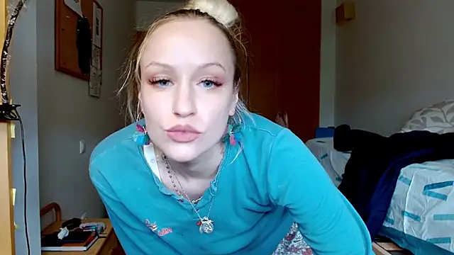 SatinQueen90 online show from March 9, 11:46 am