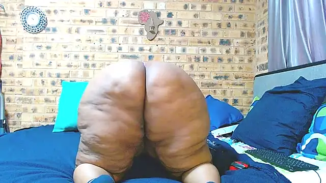 AFRICANBOOTYLICIOUSxxx online show from November 19, 3:28 am